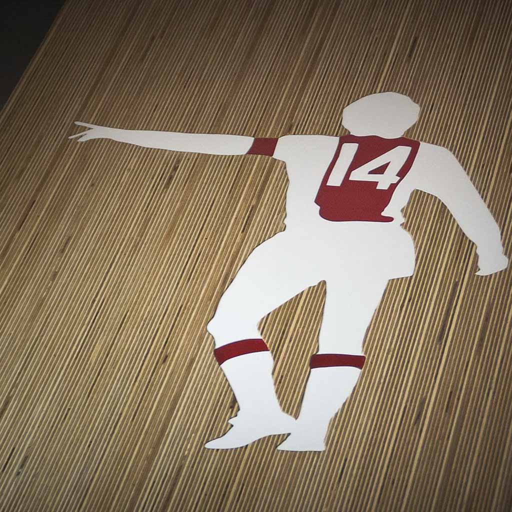 Ode aan Johan Cruijff – gepersonaliseerd relatiegeschenk van acryl en hout