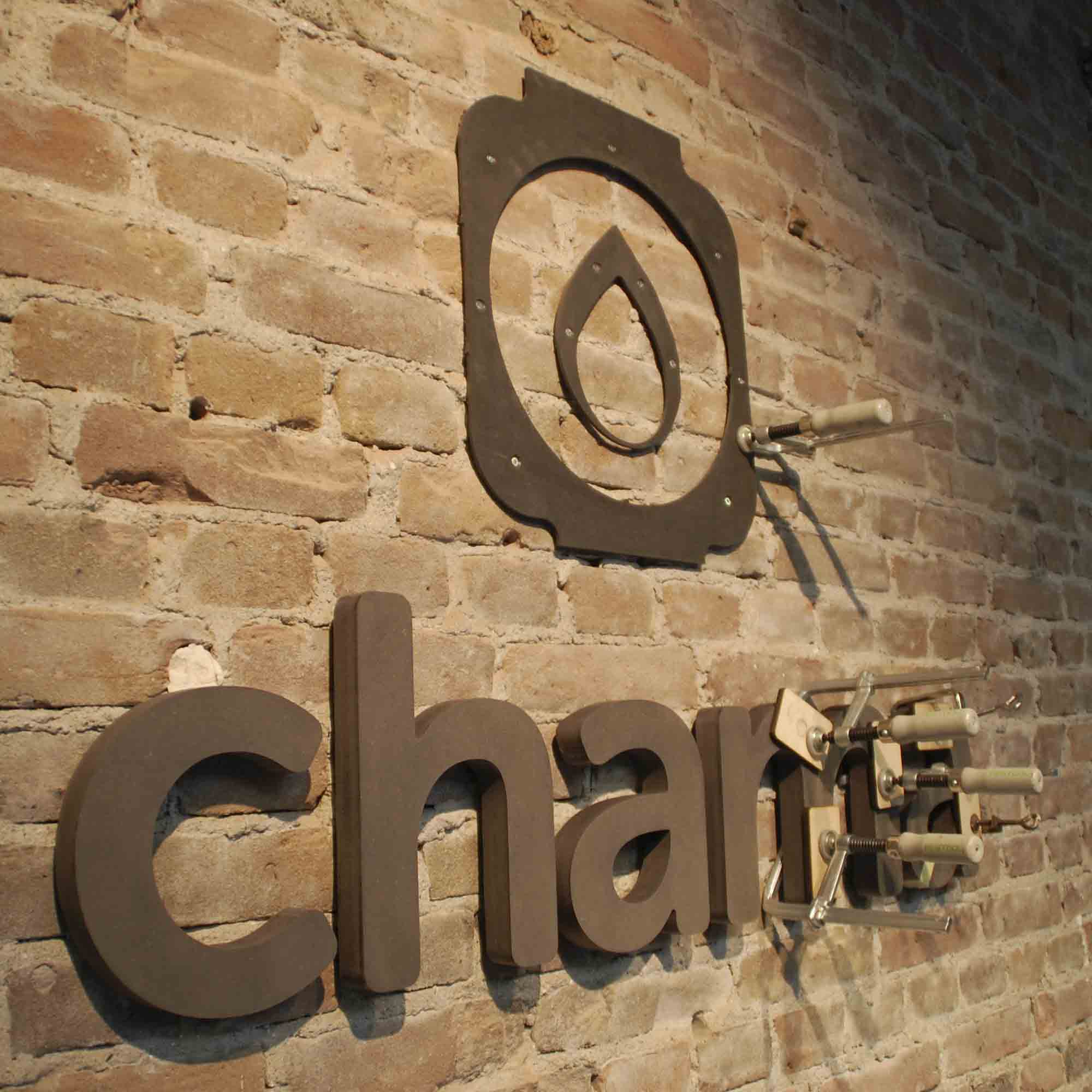 Logo voor aan de muur