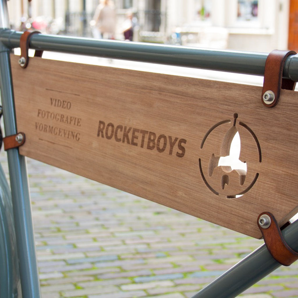 Houten fiets frame bord met logo